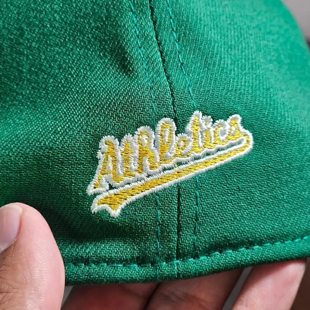 New Era Oakland Athletic's Fitted Hat Cap Green White 39Thirty Medium Unisex New